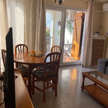 Tres Palmeras Apartment *